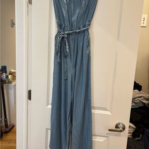 Forever 21 Denim Blue Elastic Waistband